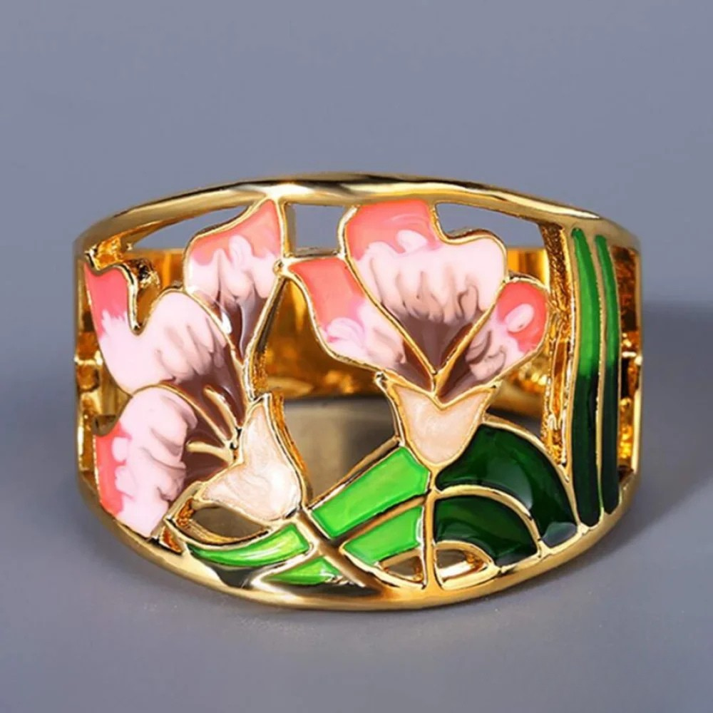 Retro Ring with Golden Enamel Flower