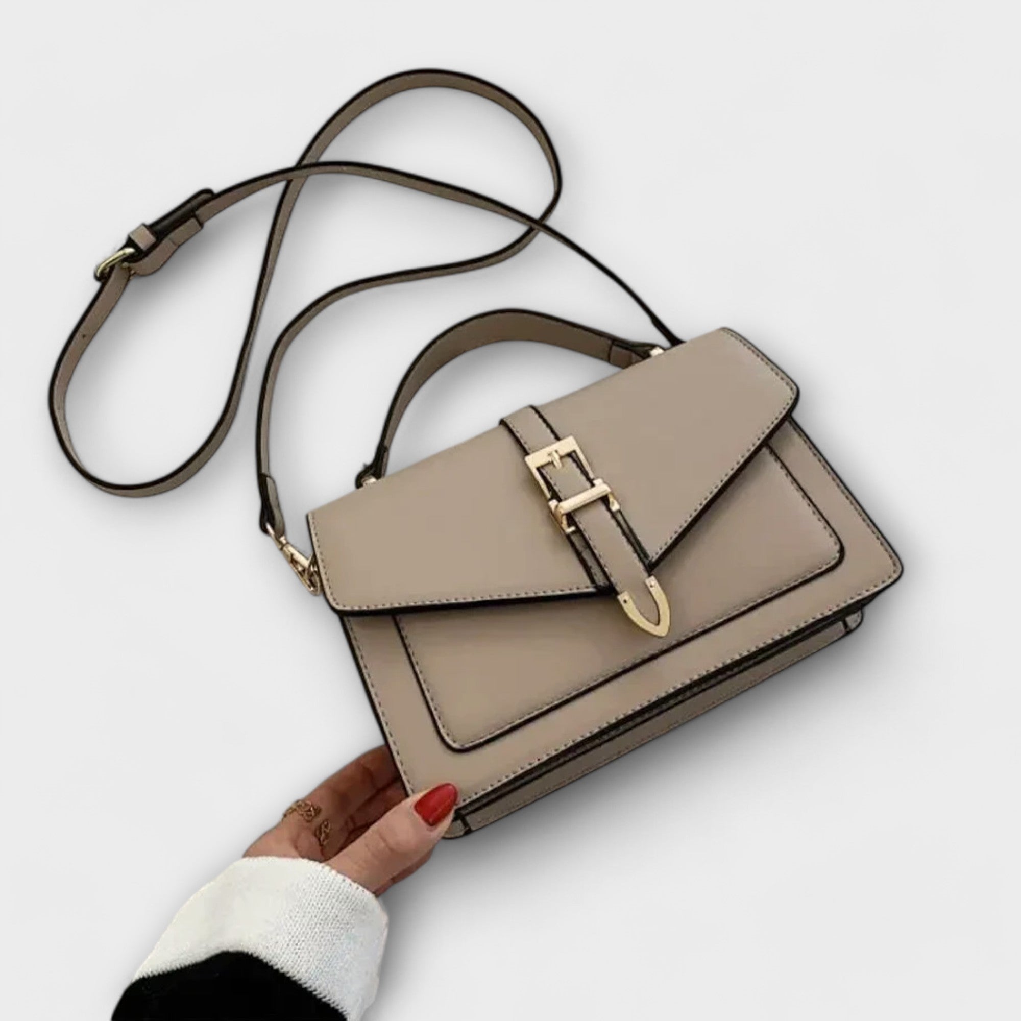 Lora. - Classic Shoulder Bag