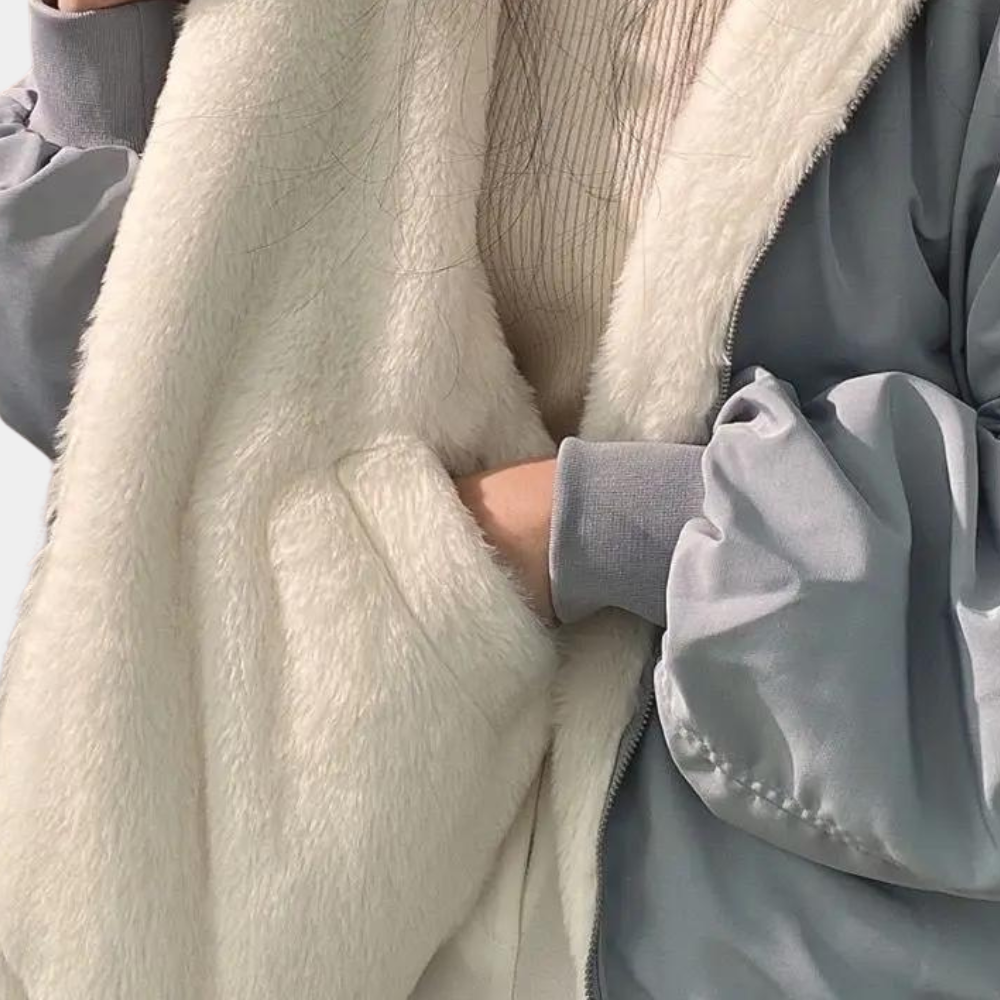 Ava | Short Hooded Winter Jacket