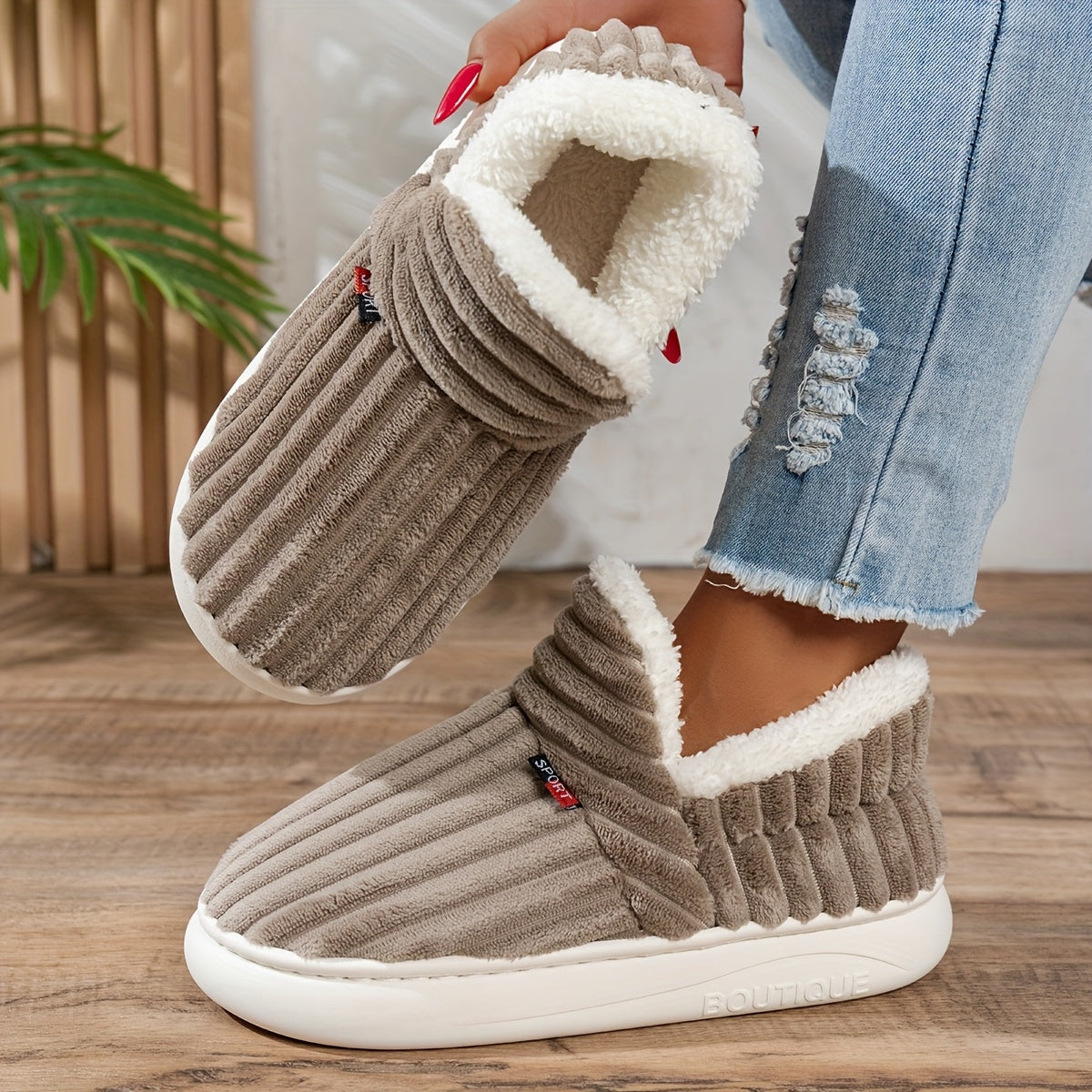 Molly | Plush Indoor–Outdoor Slippers