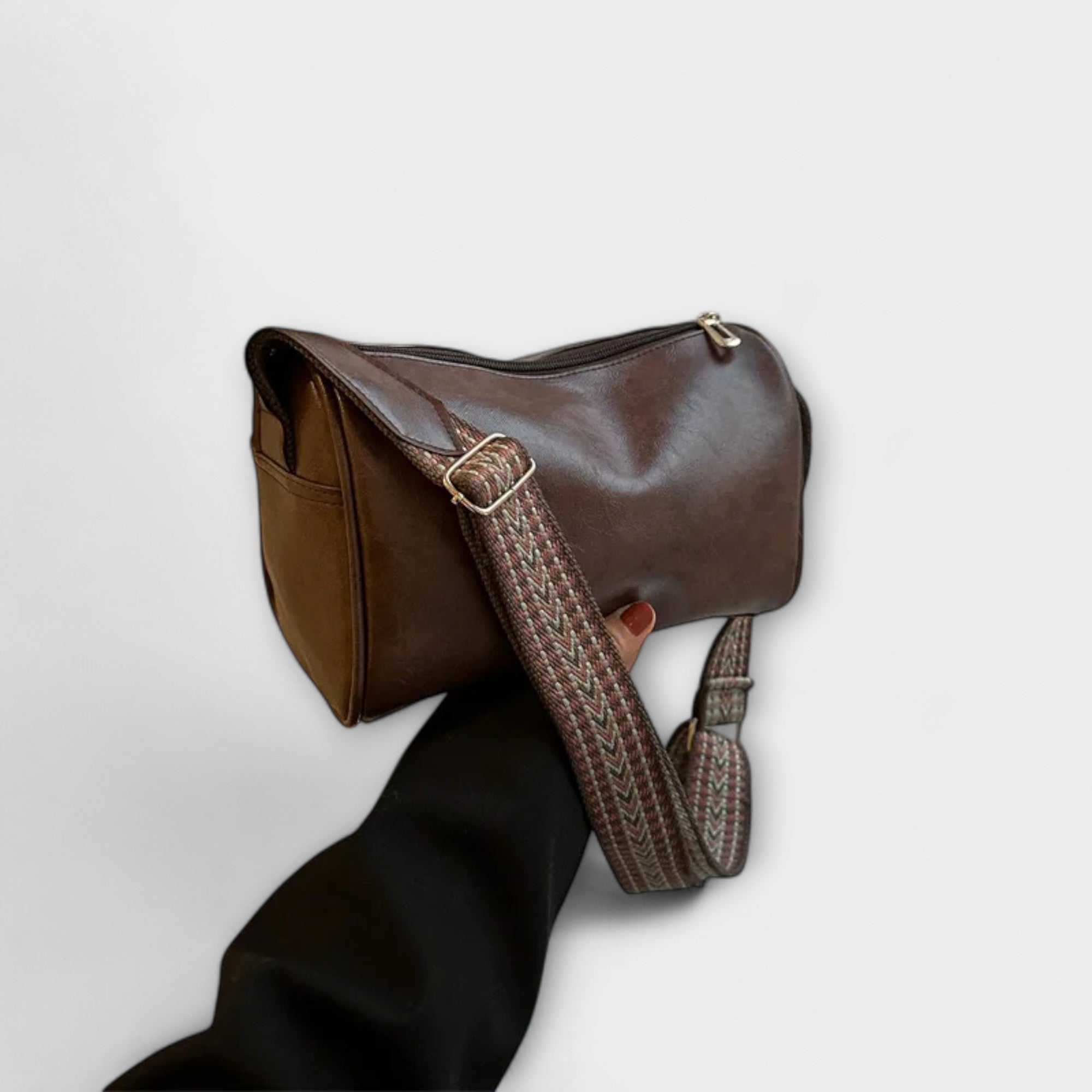 Lora. - Vintage Crossbody Bag